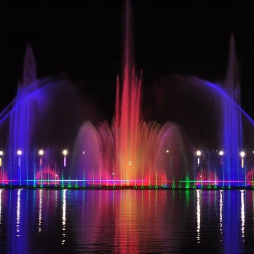 圣仑喷泉水秀,从事圣仑音乐喷泉造型美观