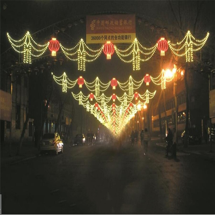 灯杆上悬挂众熠街道装饰亮化图片,春节灯节日