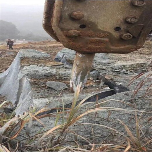 新疆液压破山器劈裂机,开山机