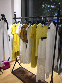 廣州品牌服飾代理商，花季緣女裝面料