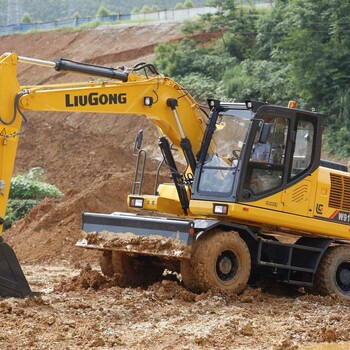 江津加藤挖掘机维修售后服务站电话——的挖掘机维修公司推荐