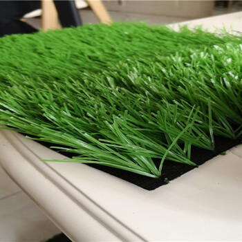 北京足球场人造草坪填充足球场耐磨质保8年可上门安装