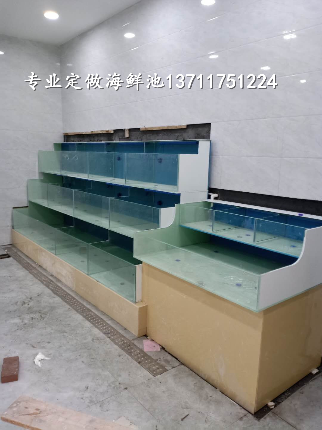 广州天河北玻璃海鲜池安装