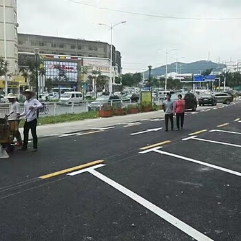 南昌冷涂漆标线及热熔画线施工队，南昌停车位画线施工价格