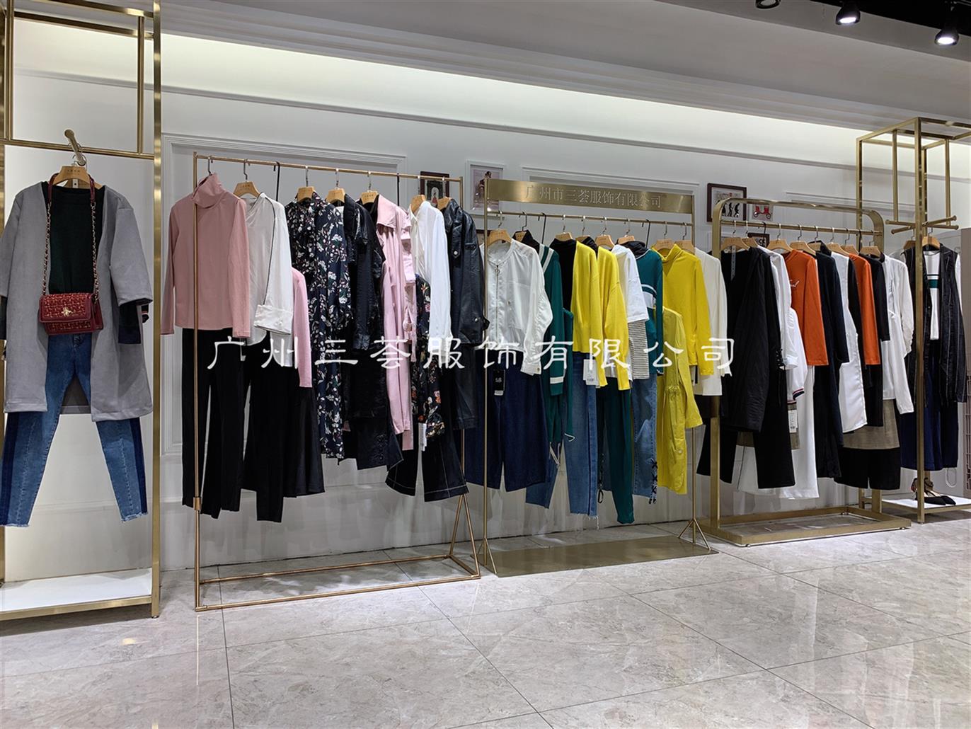 鞍山實體開店直播貨源品牌尾貨