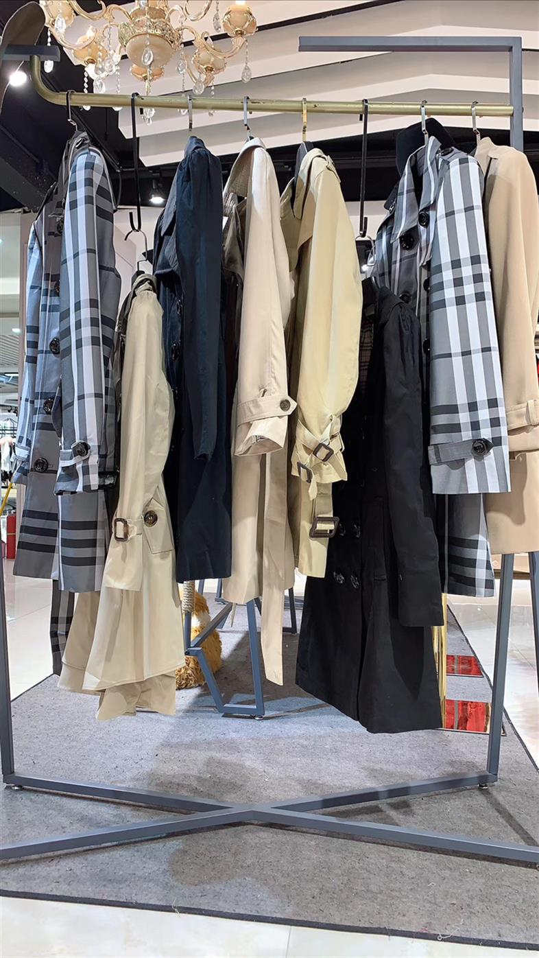 惠州品牌衣服折扣店進貨渠道