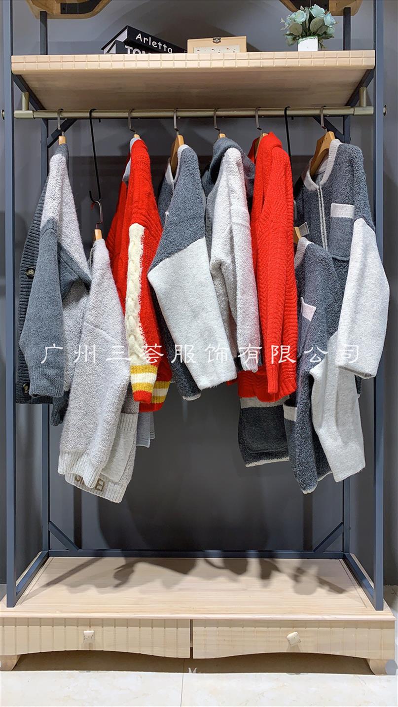 北京開一個品牌女裝尾貨店