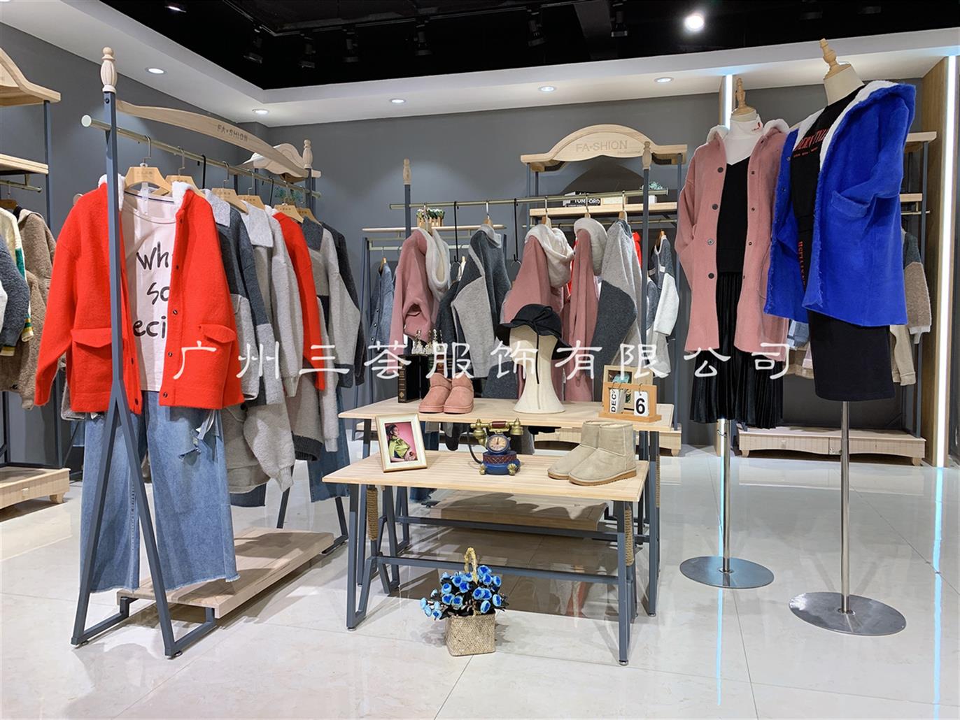 南寧開一個品牌女裝尾貨店女裝品牌批發