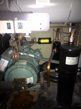 水汽捕集泵镀膜机配套设施水汽捕集泵冷阱