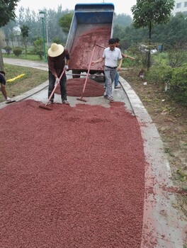 保山市透水地坪增强剂 透水混凝土粘结料 彩色透水砼厂家