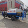 小型喷洒车 五征农用三轮洒水车厂家电话图片