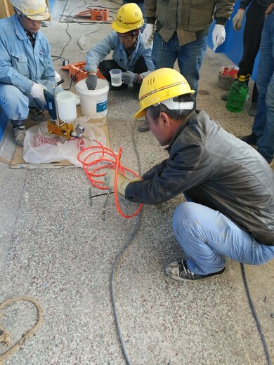 上海车库厂房地面空鼓AB-5树脂方法,水磨石地面空鼓修复