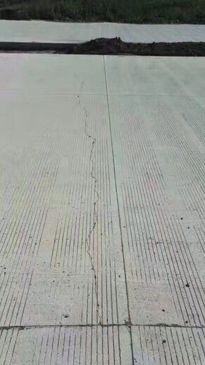 永州车库厂房地面空鼓工程师裂缝修复技术,混凝土裂缝灌浆