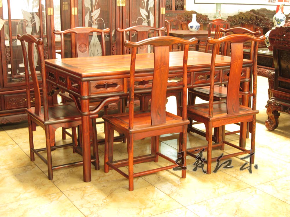 济宁七件套缅甸花梨餐桌用料厚重红木餐桌