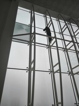 深圳幕墙玻璃开窗改造窗户固定玻璃改平开窗
