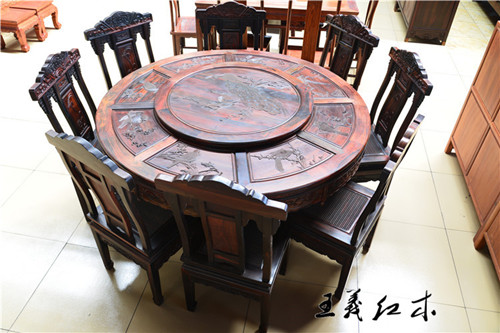 济宁虎皮纹王义红木缅甸花梨餐桌品质不错休闲桌椅