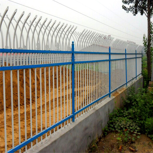 铁艺护栏安装别墅铝艺护栏