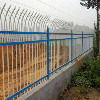 铁艺护栏加工锌钢栏杆青岛栏杆生产厂家