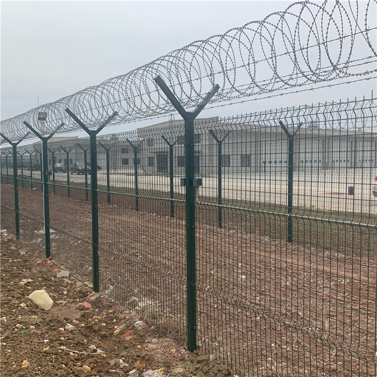 青岛桃型柱护栏厂家 桃型柱隔离网 高质量护栏网定制厂家