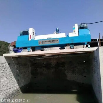 煉油廠費油泥油水分離設(shè)備