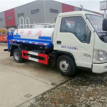 程力威藍(lán)牌灑水車,新國六2方霧炮灑水車