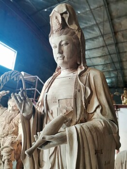 颍州区生产香樟木木雕观音神像
