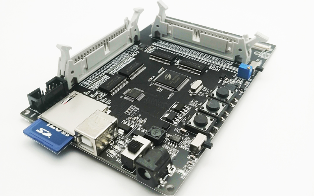 工厂实用型中小尺寸液晶屏测试板支持MCU接口RGB接口SPI接口