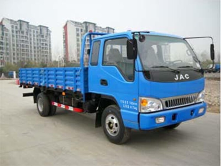 濟(jì)陽(yáng)物流拉貨13米貨車9米6高欄車機(jī)械運(yùn)輸