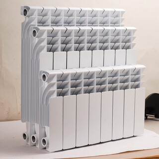 孝感压铸铝散热器钢制板式散热器压铸铝暖气片,高压铸铝散热器图片2