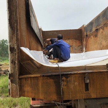 四川承接渣土车车厢滑板市场报价,自卸车车底板