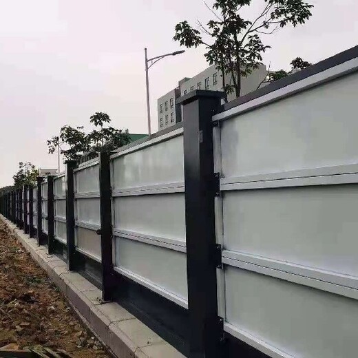 江门新会区钢板活动围墙回收多小钱每米