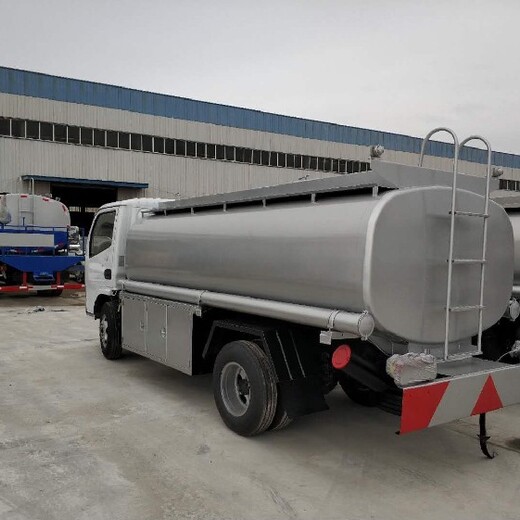 四川供应2吨5吨8吨油罐车规格