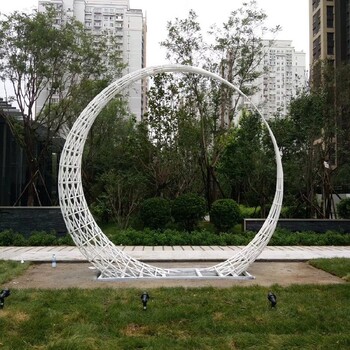 上海不锈钢月亮雕塑制作