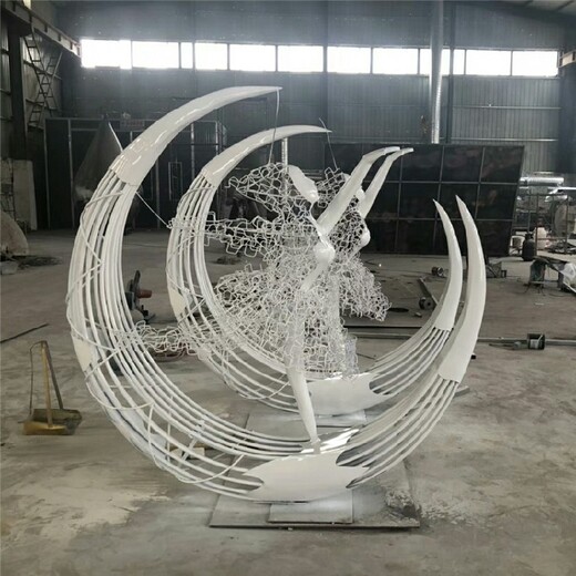 北京不锈钢月亮雕塑制作