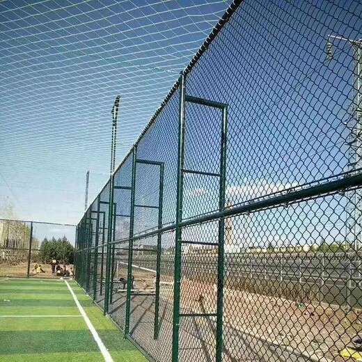 青浦足球场围网可以根据图纸定做体育场围网