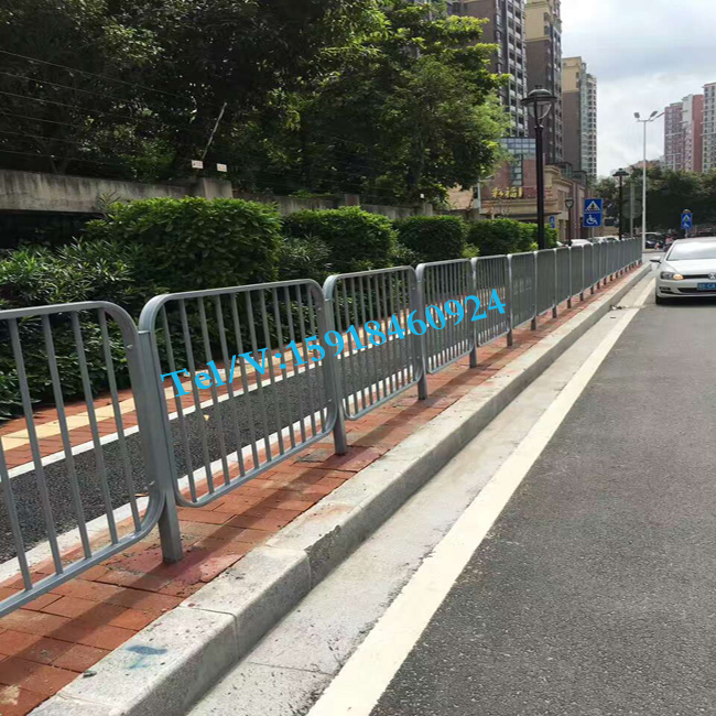 东莞港式护栏价格锌钢栅栏厂家惠州河道防跨围栏公路防撞栏