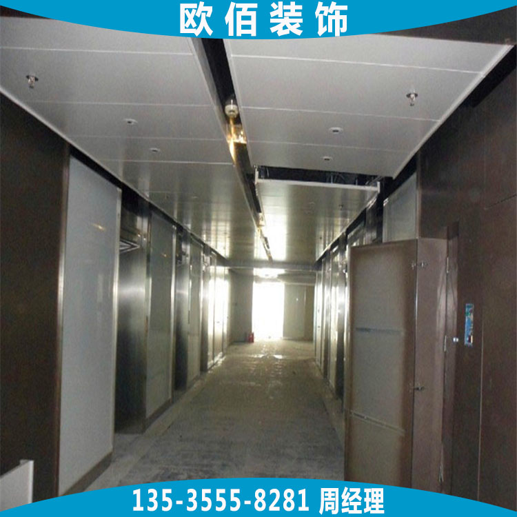 海珠凯旋大楼通道吊顶2mm厚白色铝板吊顶白色灯槽铝板天花
