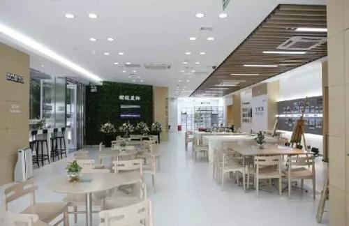 安利店鋪內(nèi)景.jpg