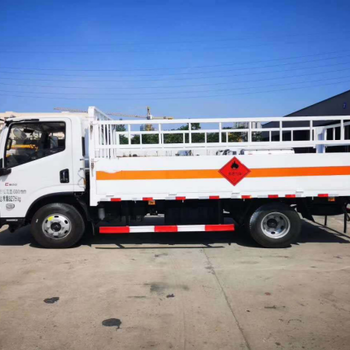 西寧江鈴順達(dá)大三類危險(xiǎn)品車
