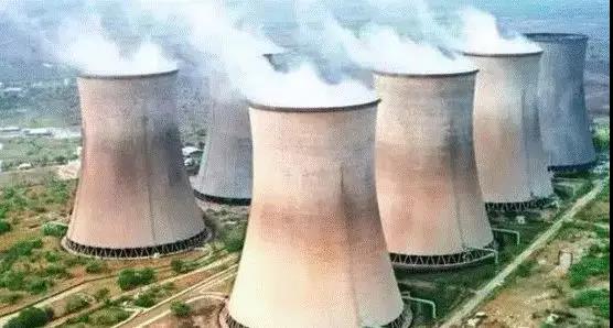 電廠大型冷卻塔.jpg