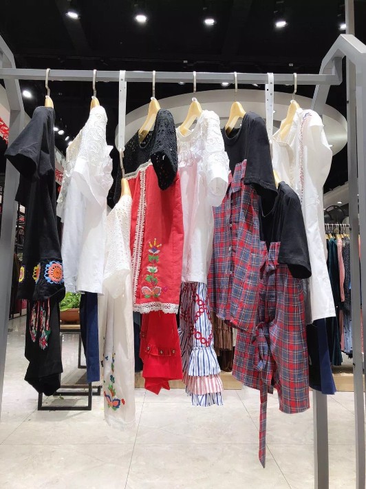 欧时力服装文案沙雕,欧时力女装文案