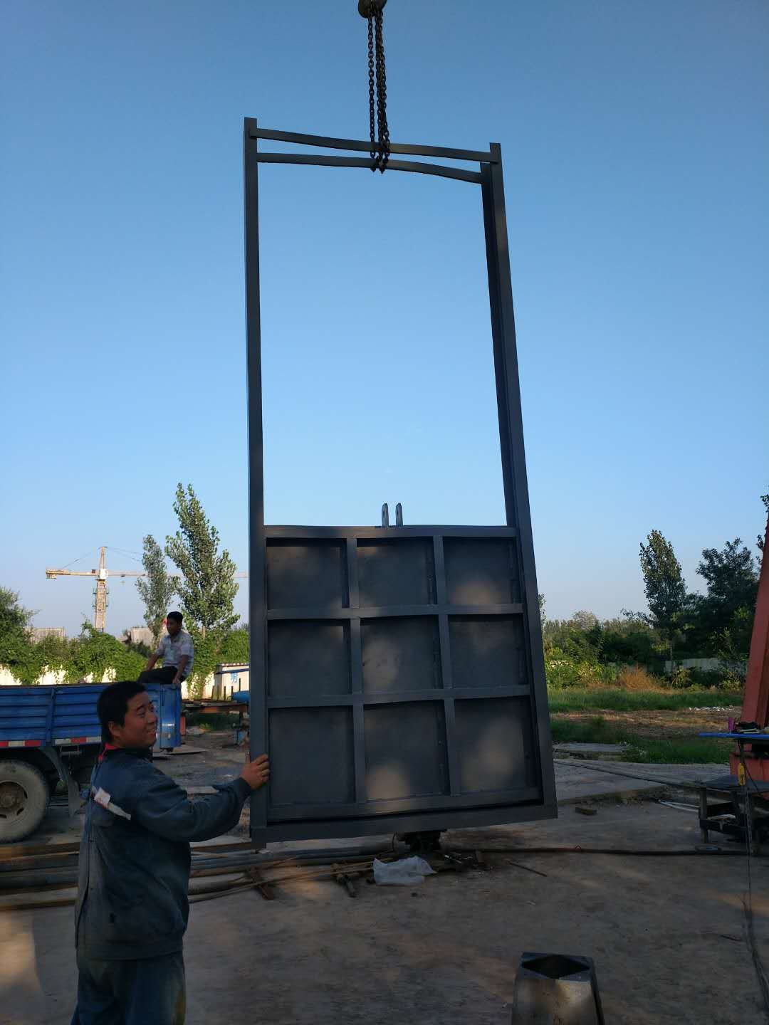 民權(quán)生產(chǎn)小型啟閉機(jī)廠,攔污柵廠家