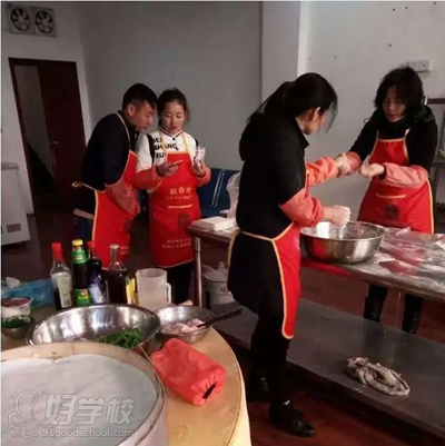 长沙新食玳餐饮培训学校教学现场