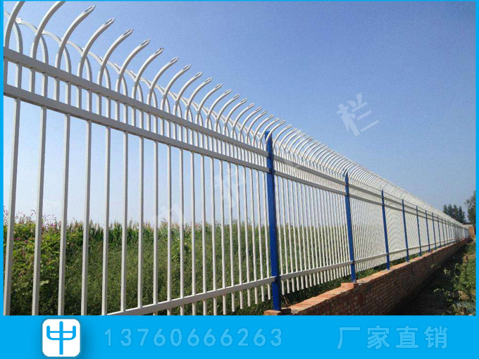 围墙栏杆连接方式 铁艺围栏款式 湛江厂区锌钢护栏价格