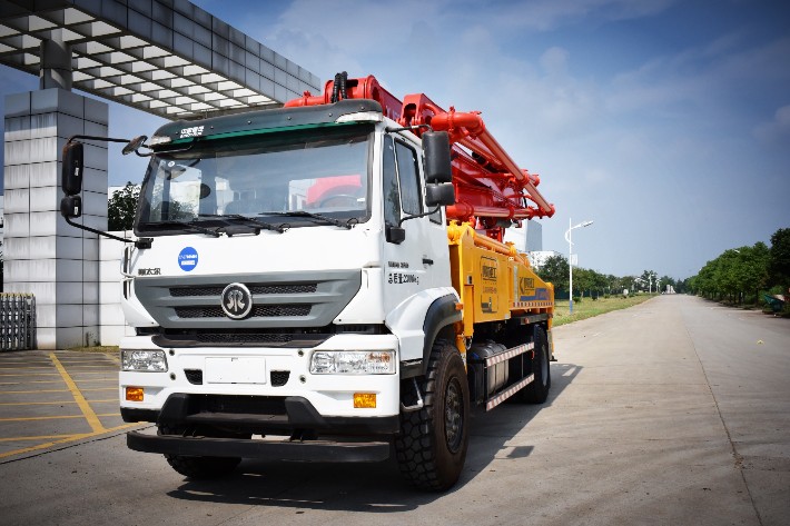 响箭混凝土泵车型号t9-xj5230thb37湖南响箭重工经历中国机械发展的21