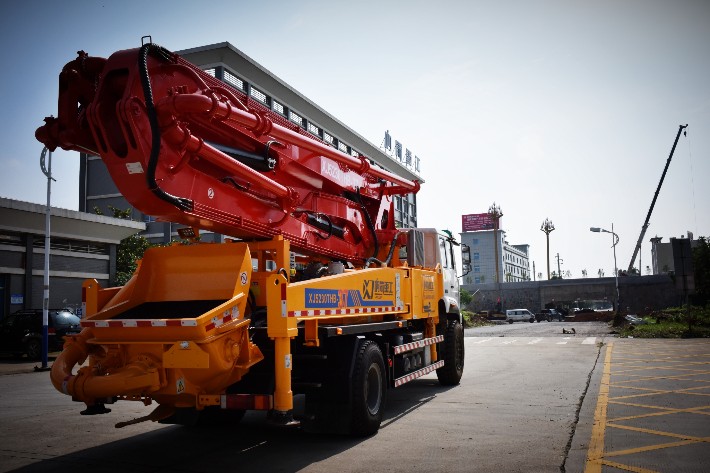 响箭混凝土泵车型号t9-xj5230thb37湖南响箭重工经历中国机械发展的21