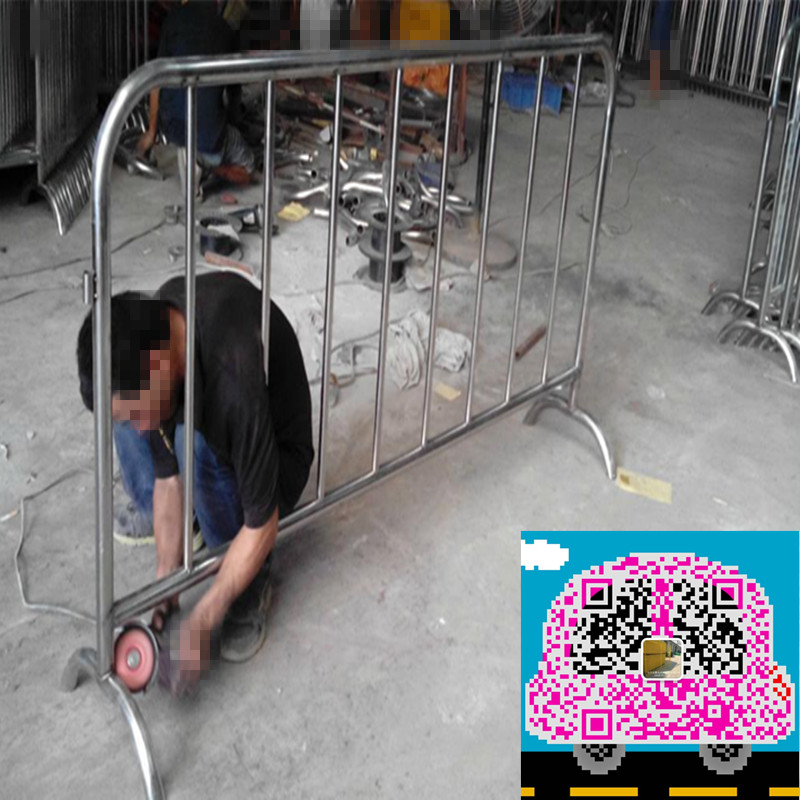 不銹鋼鐵馬護(hù)欄 廠家定制_副本.jpg