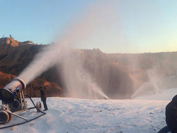 长城厂家拥有高温造雪机核心技术