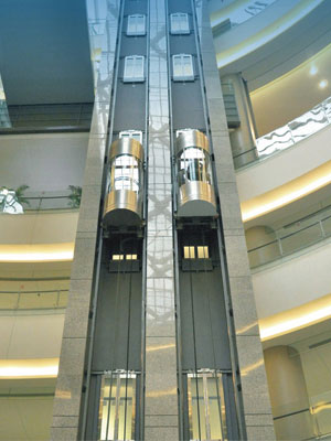 圆形弧形菱形观光电梯轿壁变频调控山东孝运观光电梯