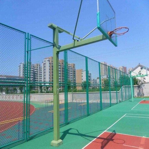 兴安盟组装式体育场围网表面处理方式运动场围网